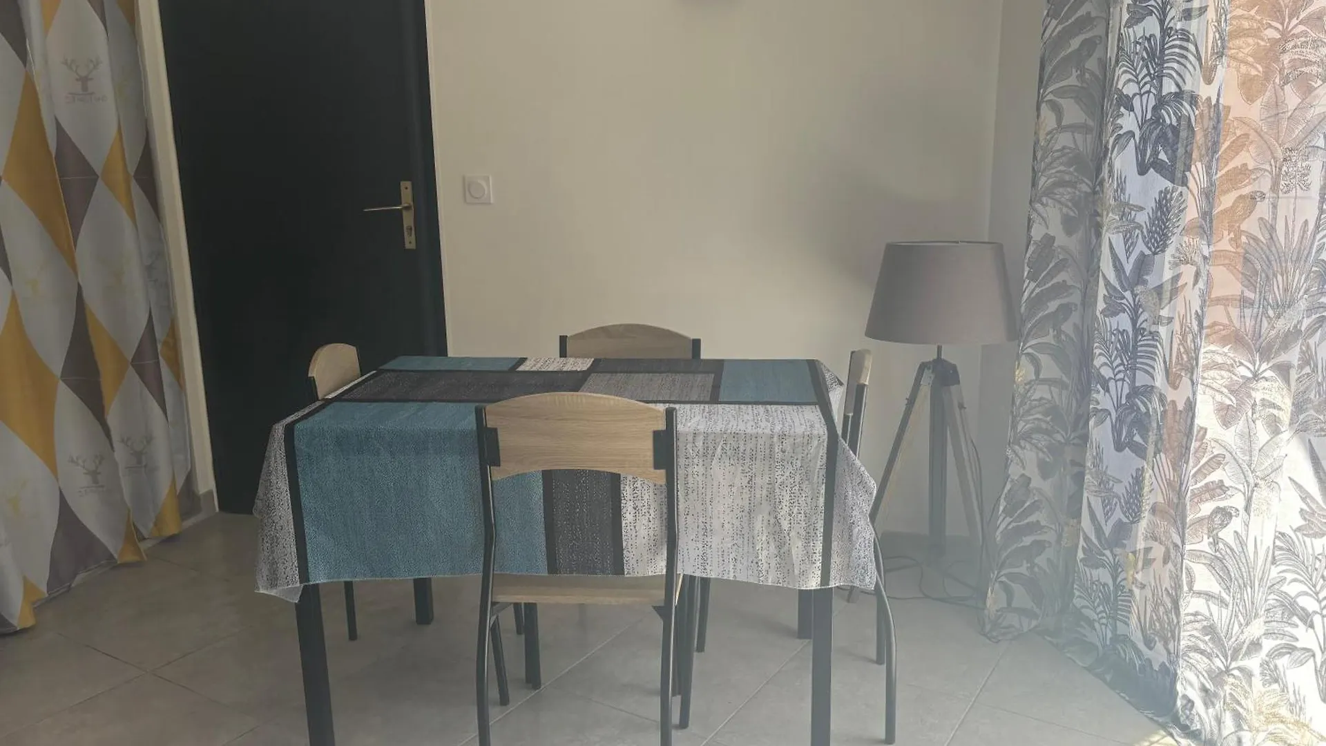 Appartement Cosy Avec Jardin Nyons 0*,  France